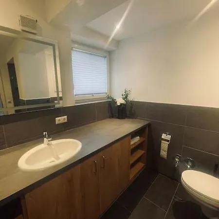 Haus Alpenrose Apartamento *
