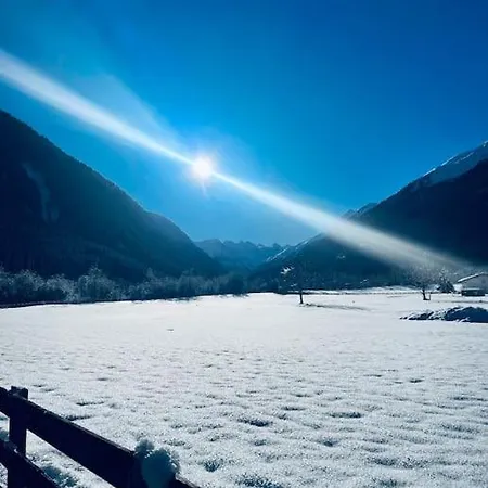 Haus Alpenrose * Neustift im Stubaital